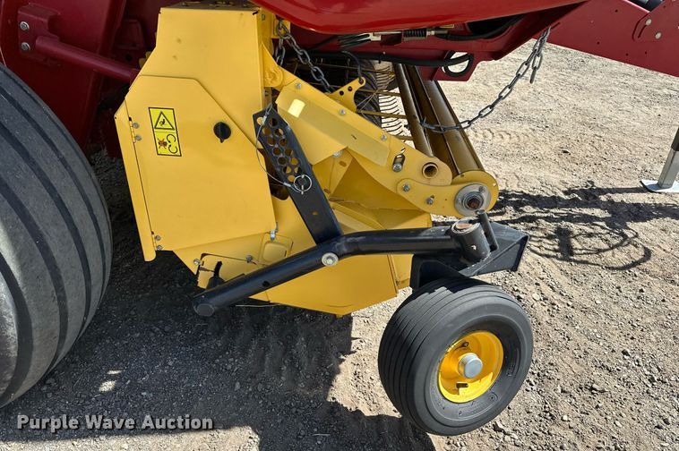 image for item DF8501 2018 New Holland 560RB round baler