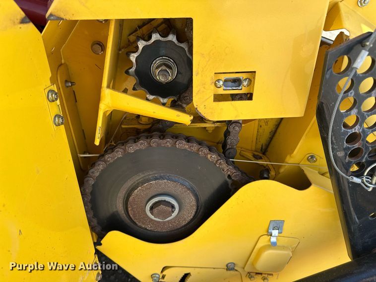 image for item DF8501 2018 New Holland 560RB round baler