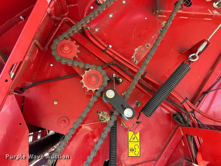 image for item DF8501 2018 New Holland 560RB round baler