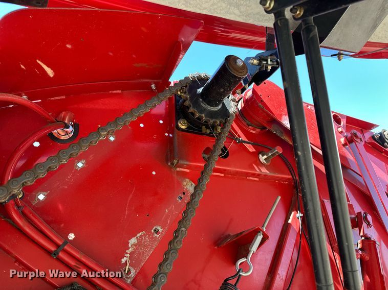 image for item DF8501 2018 New Holland 560RB round baler