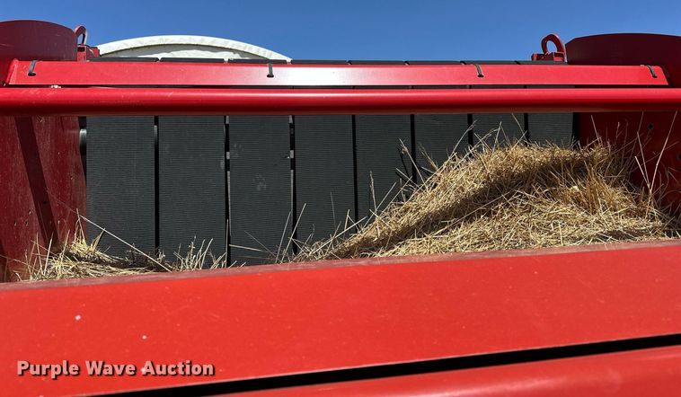 image for item DF8501 2018 New Holland 560RB round baler