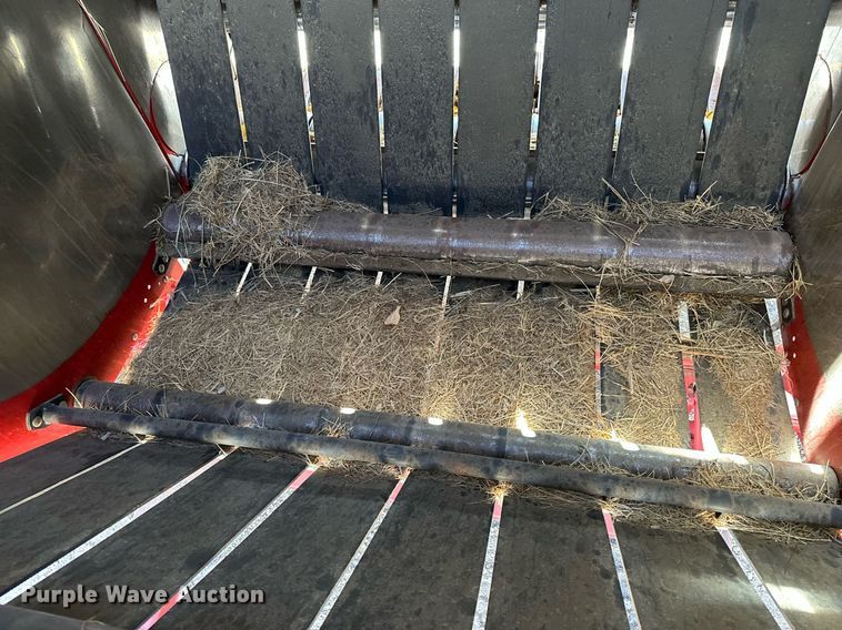 image for item DF8501 2018 New Holland 560RB round baler