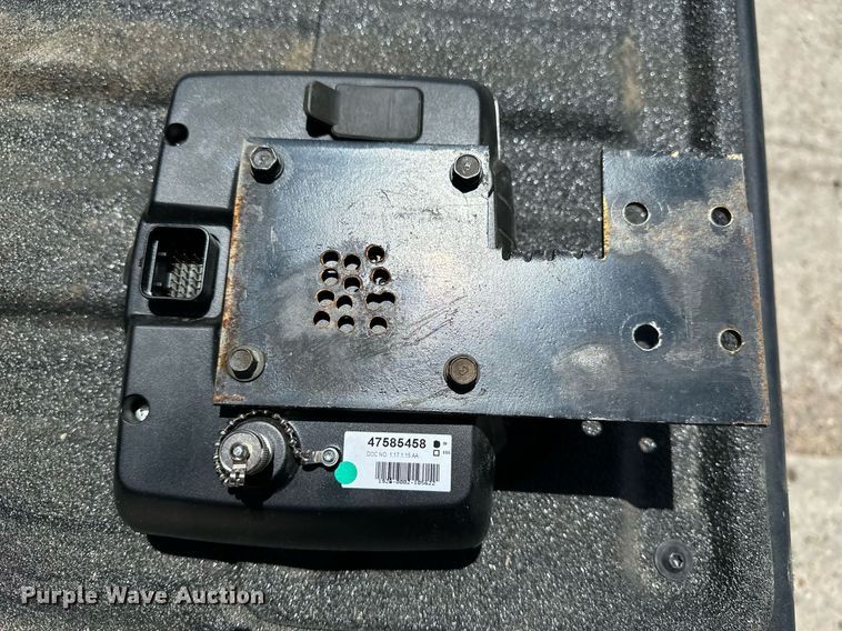 image for item DF8501 2018 New Holland 560RB round baler