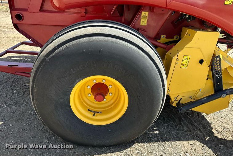 image for item DF8501 2018 New Holland 560RB round baler
