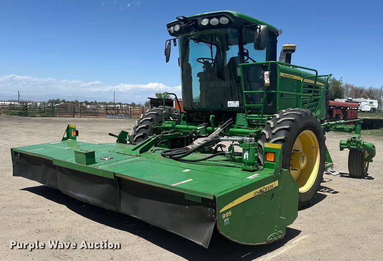 image for item DF8502 2013 John Deere R450 swather / windrower