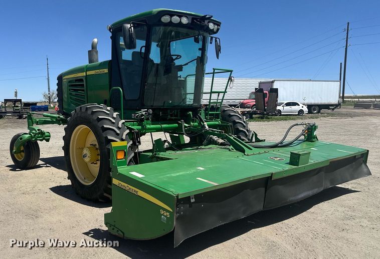image for item DF8502 2013 John Deere R450 swather / windrower