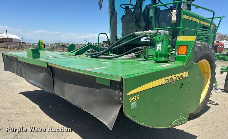 image for item DF8502 2013 John Deere R450 swather / windrower