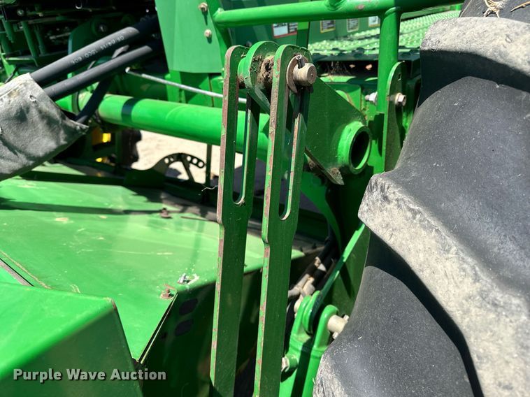 image for item DF8502 2013 John Deere R450 swather / windrower