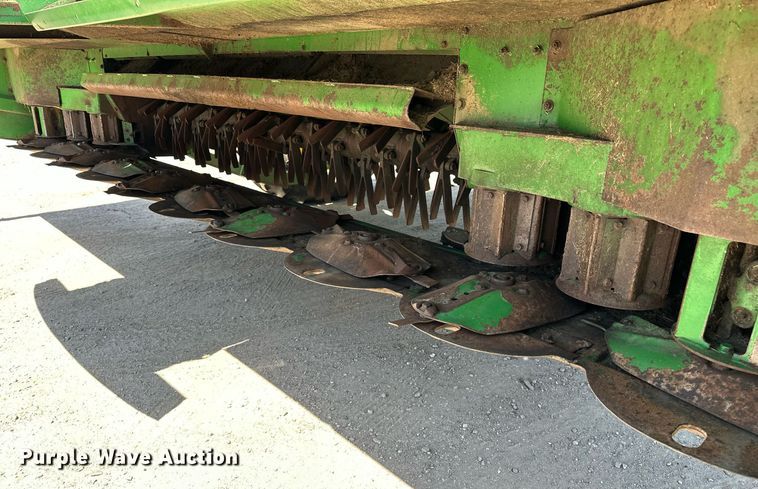 image for item DF8502 2013 John Deere R450 swather / windrower