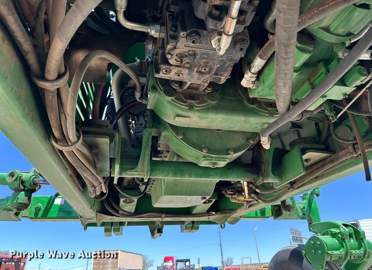 image for item DF8502 2013 John Deere R450 swather / windrower