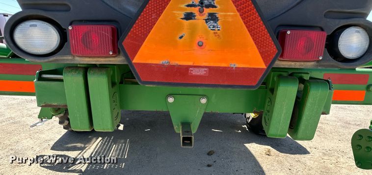 image for item DF8502 2013 John Deere R450 swather / windrower