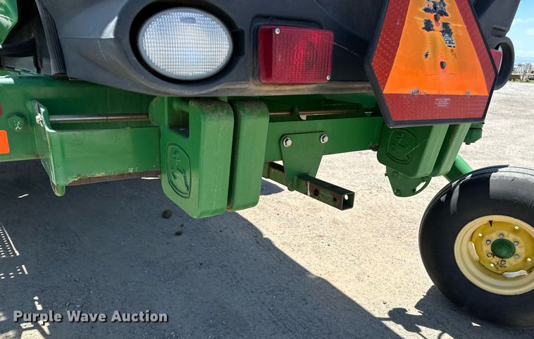 image for item DF8502 2013 John Deere R450 swather / windrower