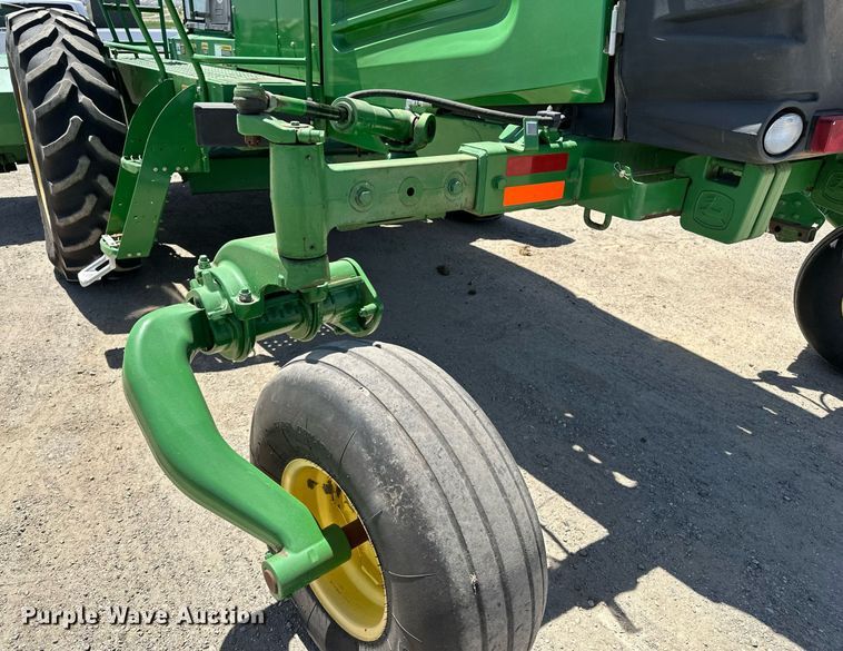 image for item DF8502 2013 John Deere R450 swather / windrower