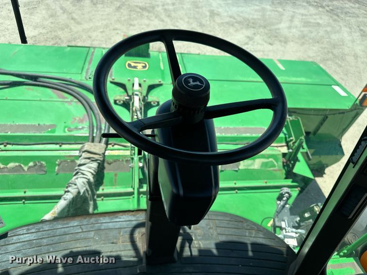 image for item DF8502 2013 John Deere R450 swather / windrower