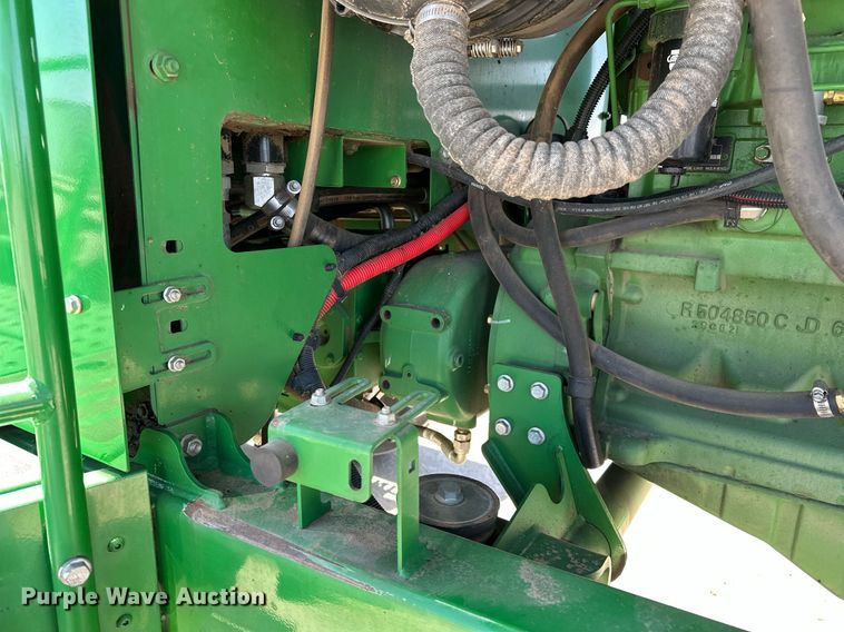 image for item DF8502 2013 John Deere R450 swather / windrower