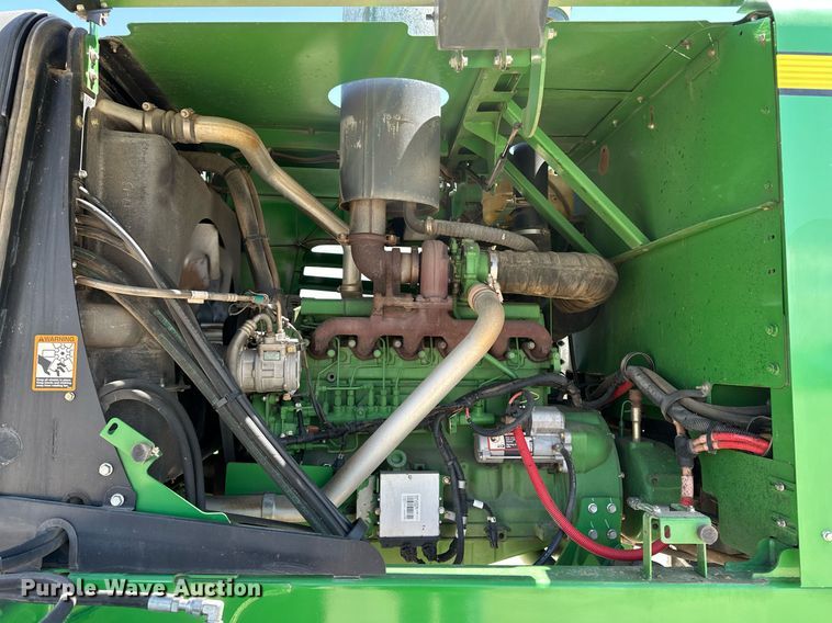 image for item DF8502 2013 John Deere R450 swather / windrower