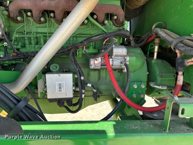 image for item DF8502 2013 John Deere R450 swather / windrower