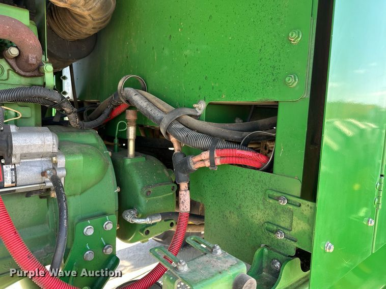 image for item DF8502 2013 John Deere R450 swather / windrower