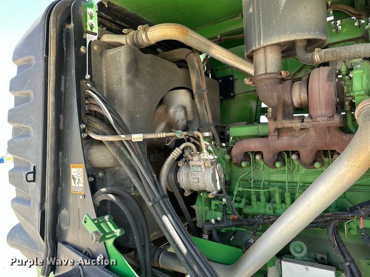 image for item DF8502 2013 John Deere R450 swather / windrower