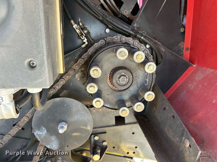 image for item DF8503 2003 New Holland BB940S large square baler