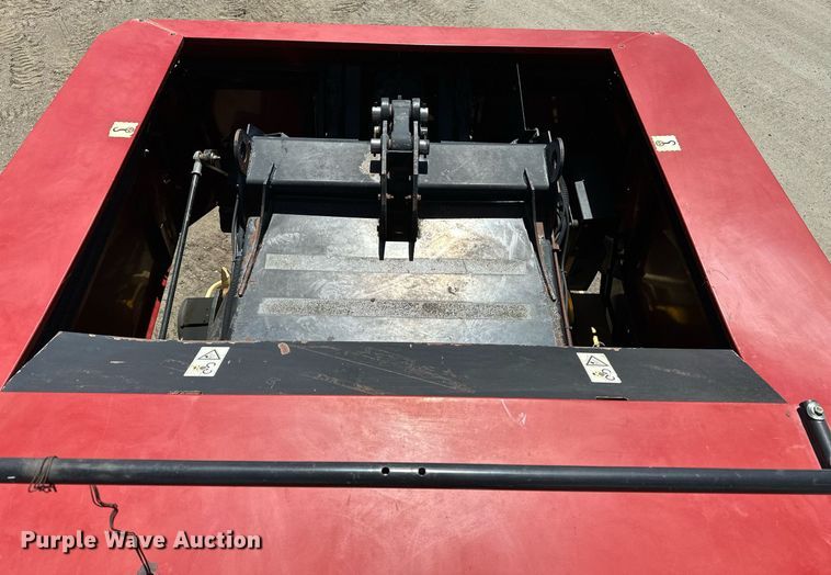 image for item DF8503 2003 New Holland BB940S large square baler