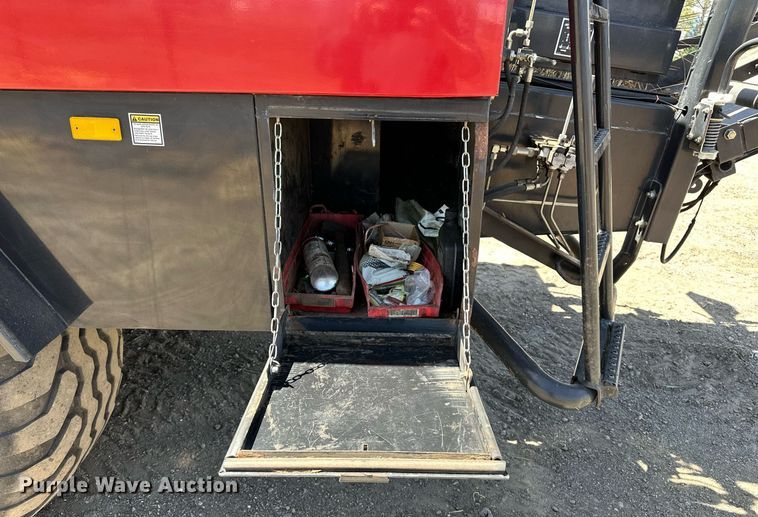 image for item DF8503 2003 New Holland BB940S large square baler