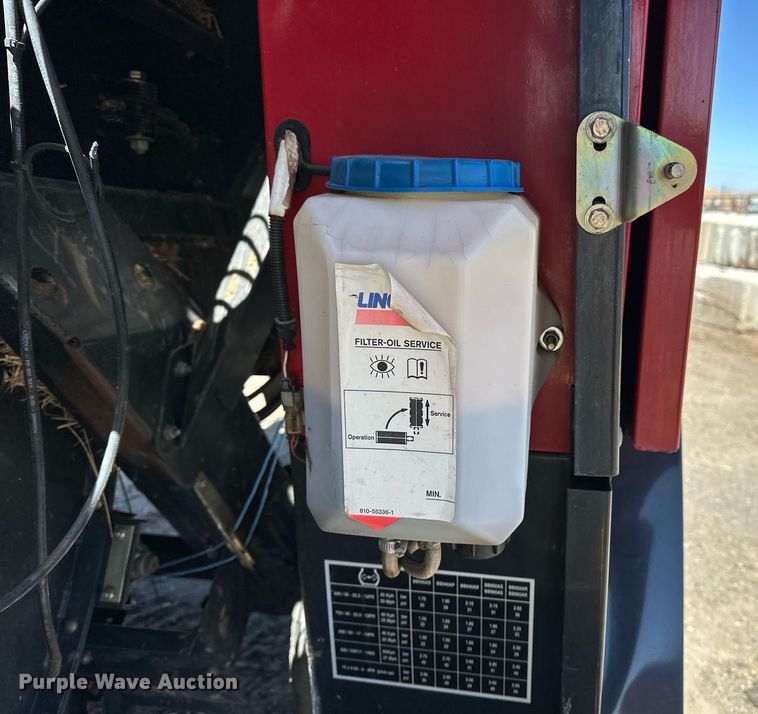 image for item DF8503 2003 New Holland BB940S large square baler