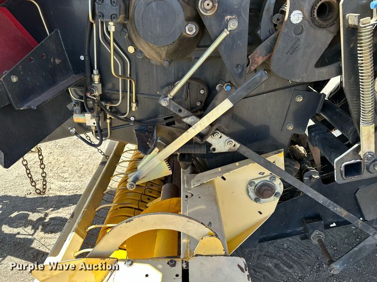 image for item DF8503 2003 New Holland BB940S large square baler