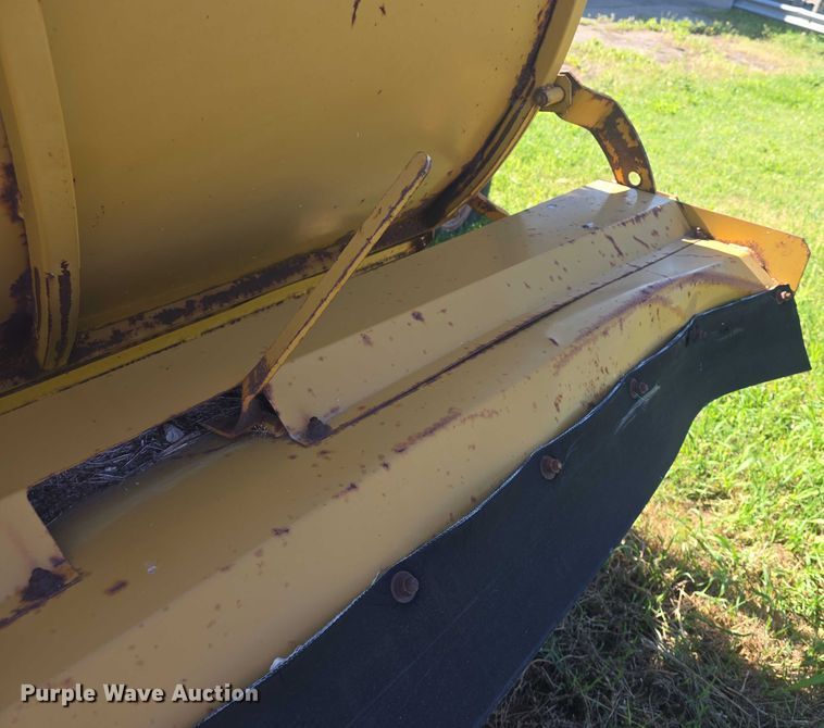 image for item DO7936 Vermeer 256  bale processor