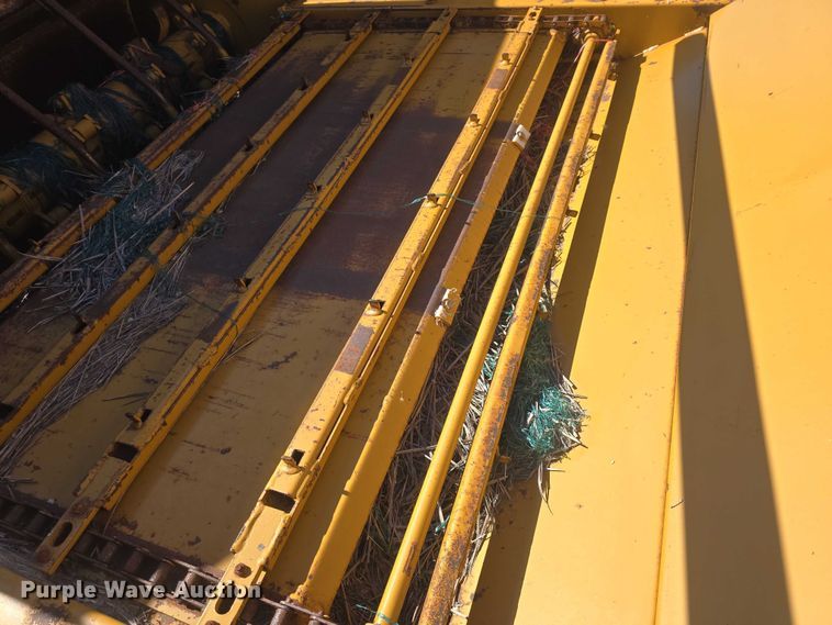 image for item DO7936 Vermeer 256  bale processor