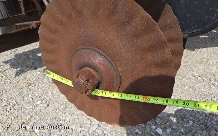 image for item DP6365 2019 McFarLane IC-5124-5FA vertical tillage