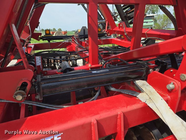 image for item DP6365 2019 McFarLane IC-5124-5FA vertical tillage