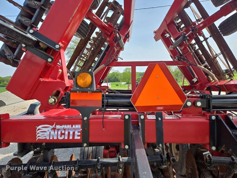 image for item DP6365 2019 McFarLane IC-5124-5FA vertical tillage