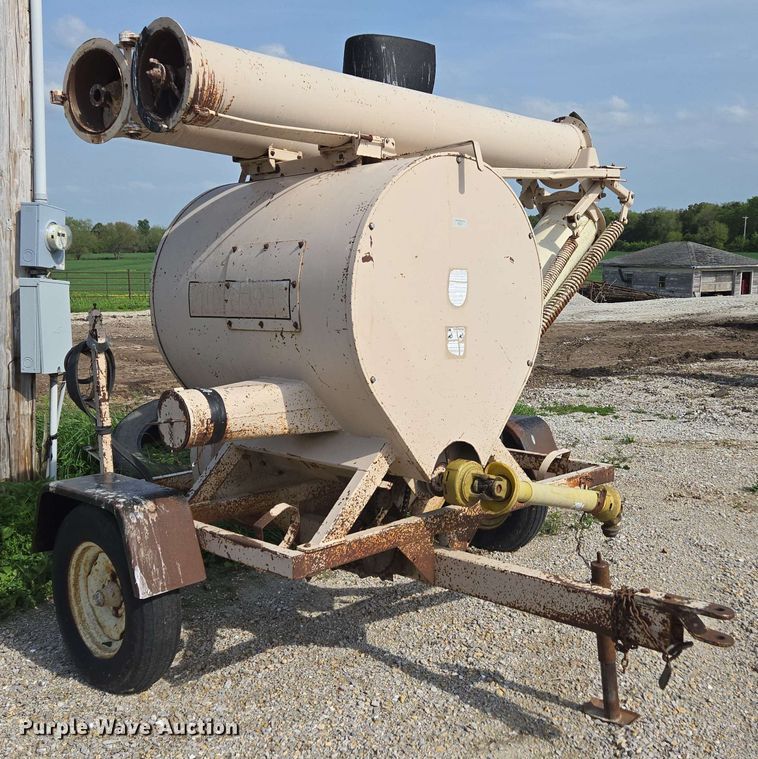 image for item DP6367 Rem 1026 grain vacuum