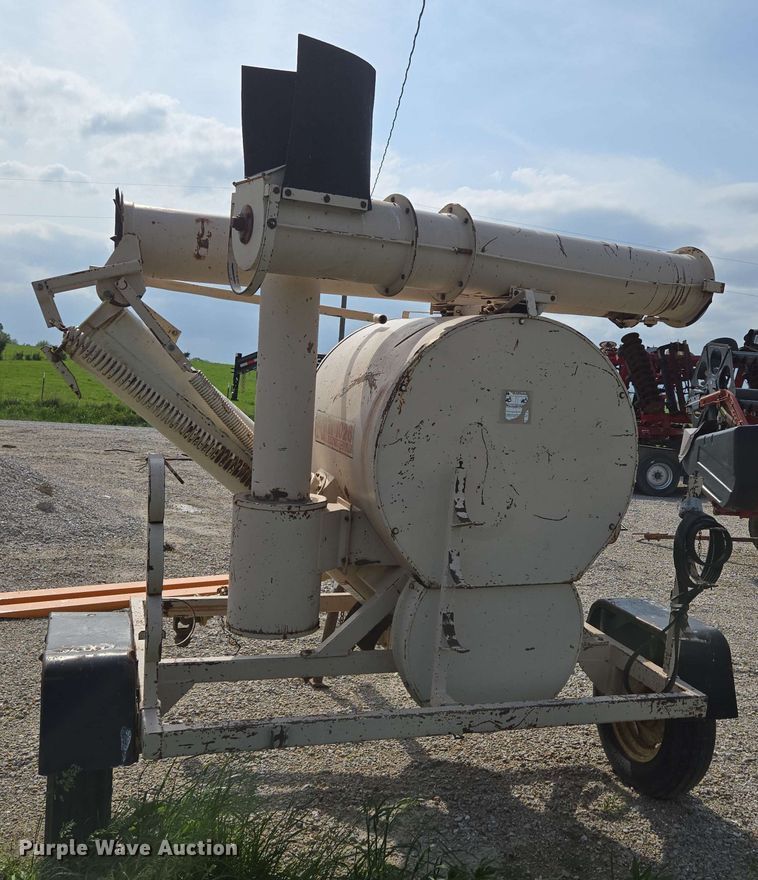 image for item DP6367 Rem 1026 grain vacuum