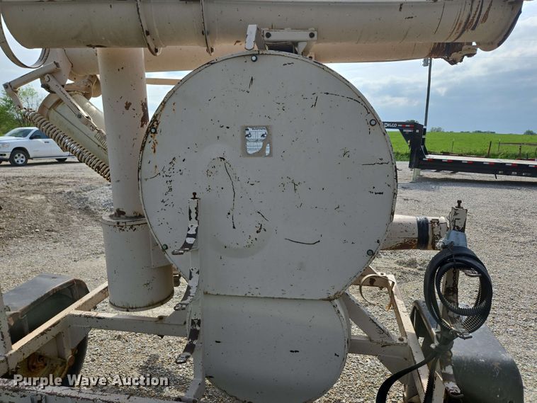 image for item DP6367 Rem 1026 grain vacuum