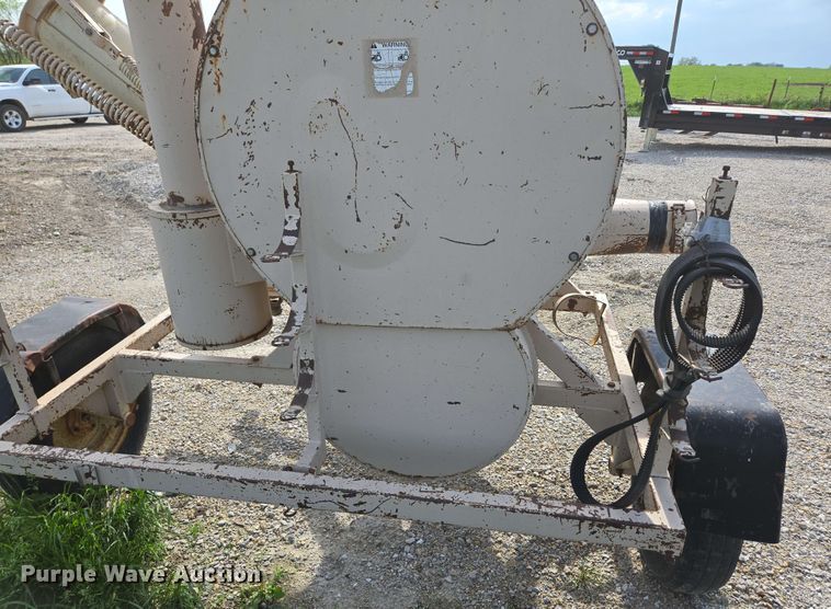 image for item DP6367 Rem 1026 grain vacuum