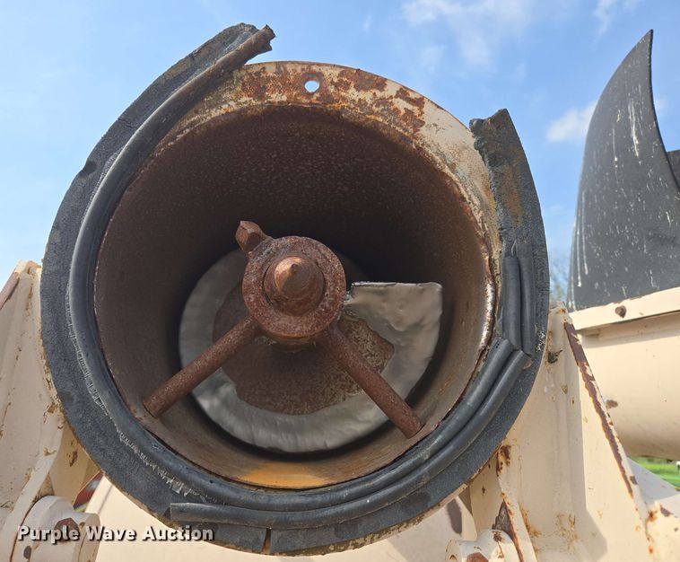 image for item DP6367 Rem 1026 grain vacuum