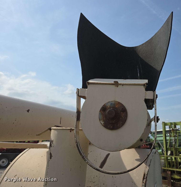 image for item DP6367 Rem 1026 grain vacuum