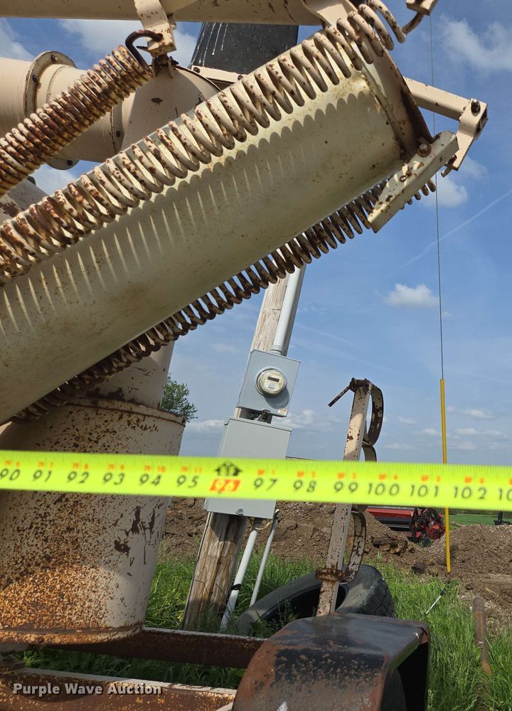 image for item DP6367 Rem 1026 grain vacuum