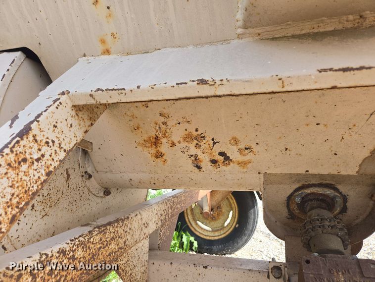 image for item DP6367 Rem 1026 grain vacuum