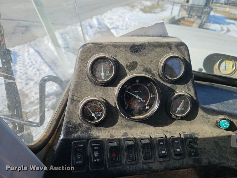 image for item DT7597 2008 Spra-Coupe 4460 sprayer