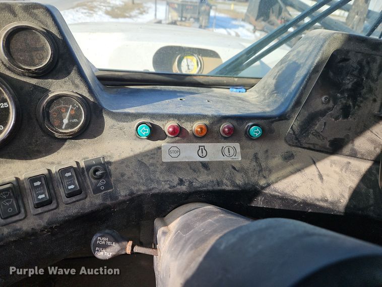 image for item DT7597 2008 Spra-Coupe 4460 sprayer