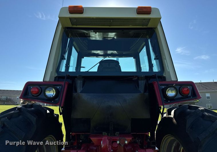image for item DV2623 1979 International F-986 tractor