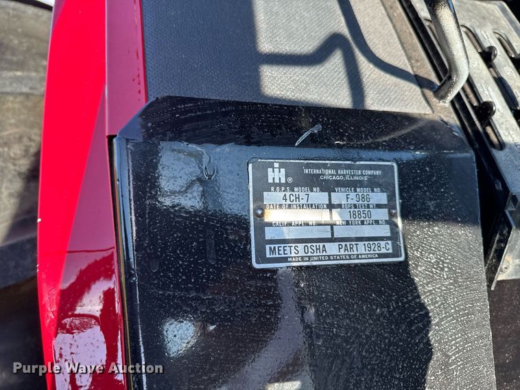 image for item DV2623 1979 International F-986 tractor