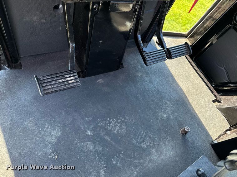 image for item DV2623 1979 International F-986 tractor