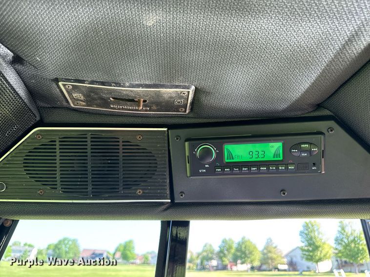 image for item DV2623 1979 International F-986 tractor