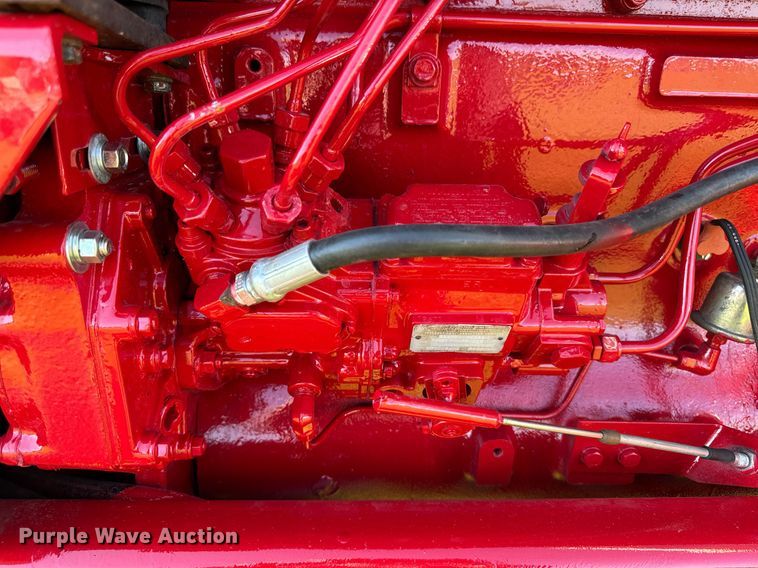 image for item DV2623 1979 International F-986 tractor