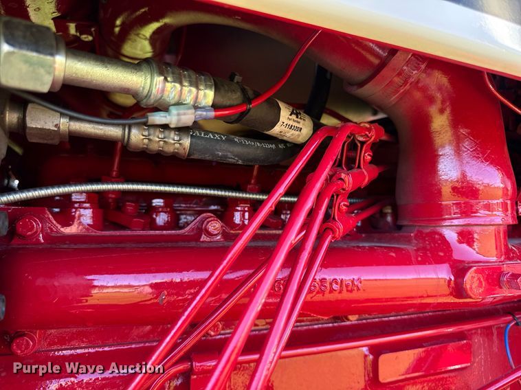 image for item DV2623 1979 International F-986 tractor