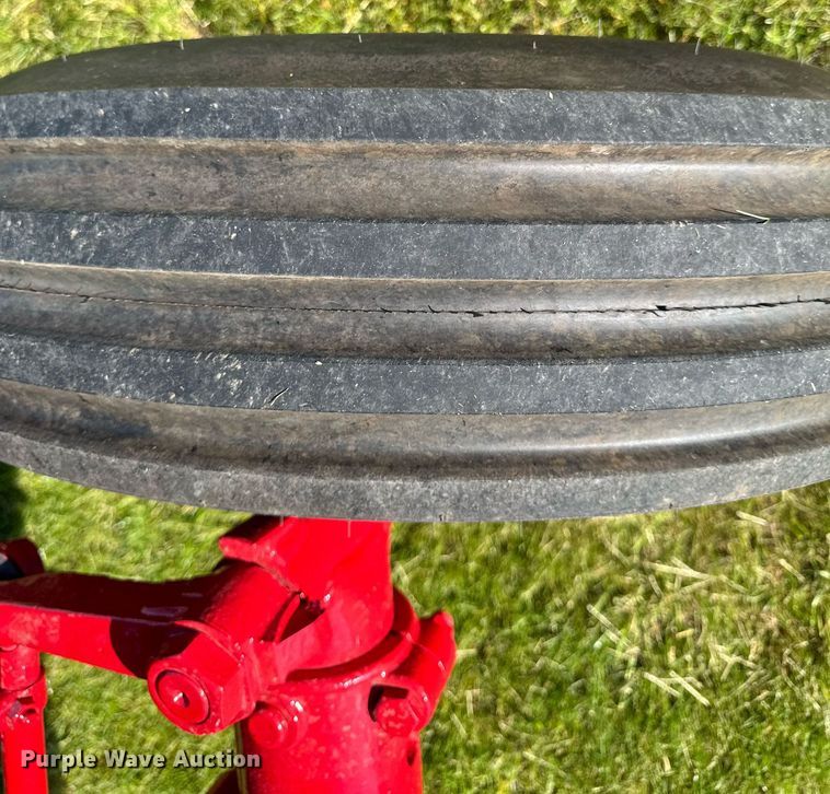 image for item DV2623 1979 International F-986 tractor